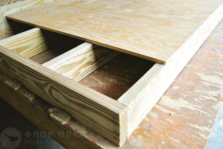 Выравнивание пола фанерой по лагам
