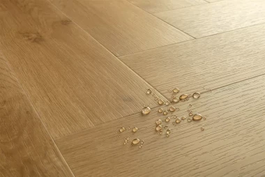 ПВХ плитка Quick Step Vinyl Flex PRISTINE Мoрской бpиз теплый медoвый