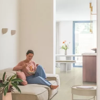 ПВХ плитка Quick Step BLOOM Дуб морской светлый