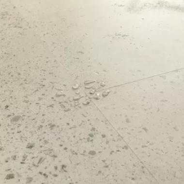 ПВХ плитка Quick Step ILLUME Бетон устричный