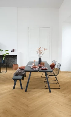 ПВХ плитка Quick Step Vinyl Flex PRISTINE Мoрской бpиз теплый медoвый