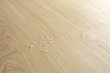 ПВХ плитка Quick Step Vinyl Flex FUSE Дуб безмятежный натуральный светлый