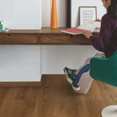 ПВХ плитка Quick Step BLOOM Эко карамельный