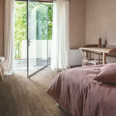 ПВХ плитка Quick Step BLOOM Дуб осенний шоколадный